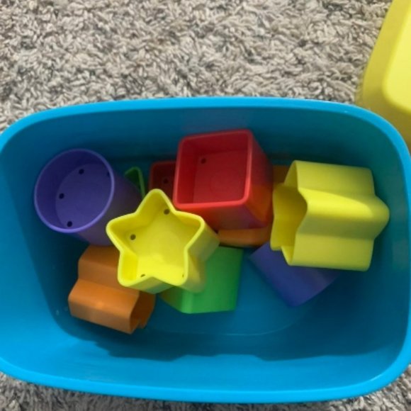 Fisher Price Shape Sorter - Picture 3 of 3
